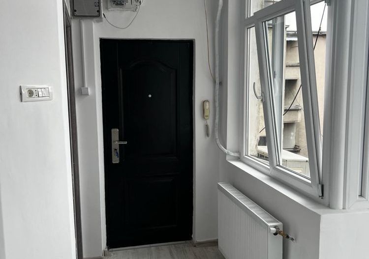 Apartament 2 camere De inchiriat zona magheru piata romana - Poză 4