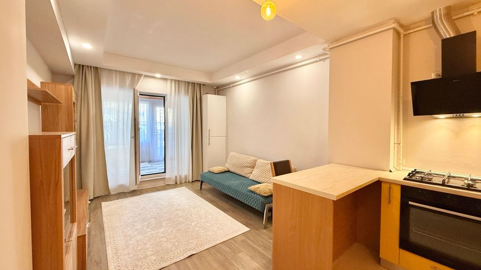 COSMOPOLIS - Apartament cu 2 camere tip studio, mobilat si utilat. - Poză 3