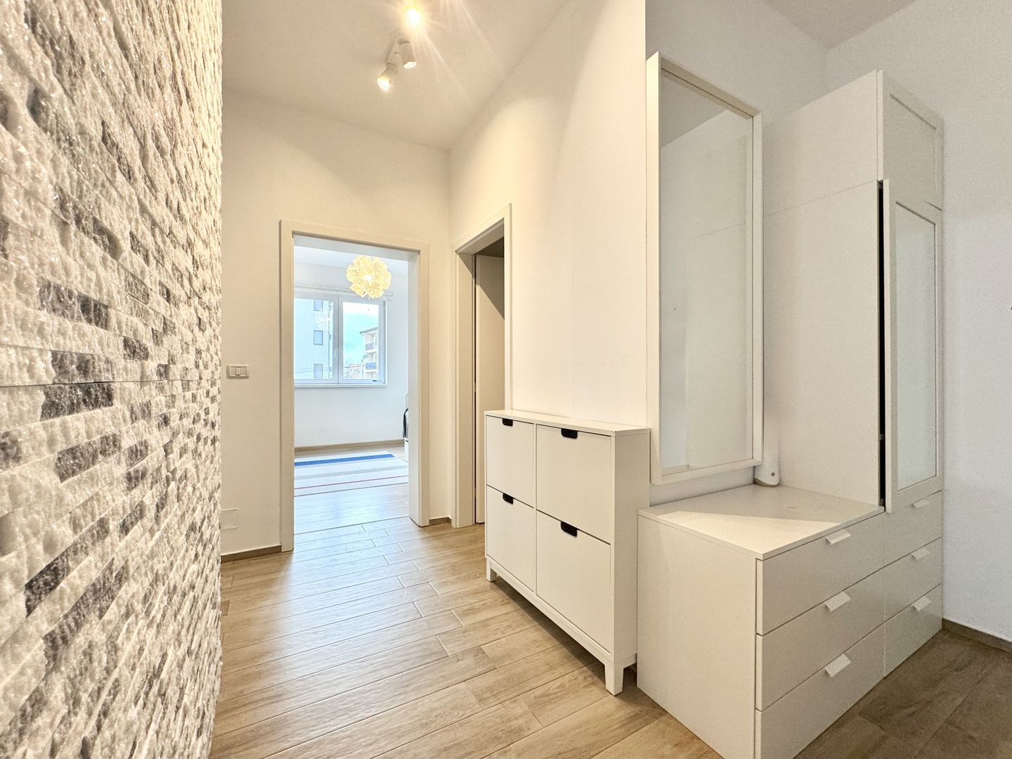 3 camere Braytim, modern, lift, etaj 1, balcon generos - Poză 12