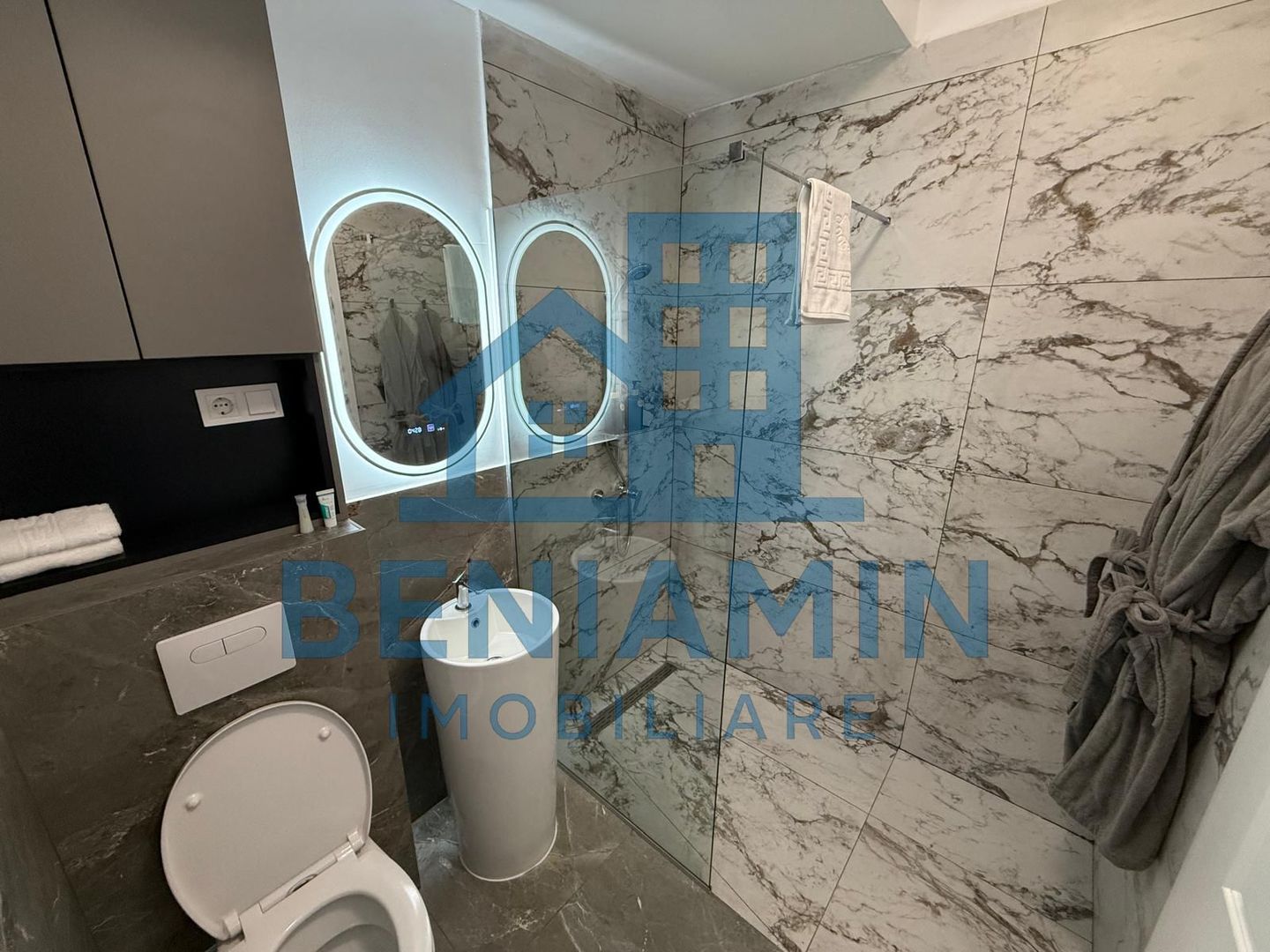 Garsoniera cu Jacuzzi-Vedere panoramica-Investitie regim hotelier-Top - Poză 6