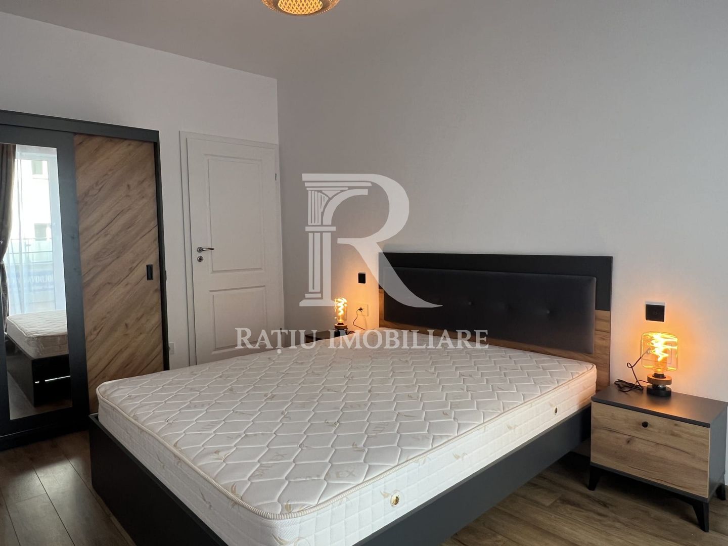 Apartament cu 3 camere | Terasa de 70 mp | Oradea | Bihor - Poză 12