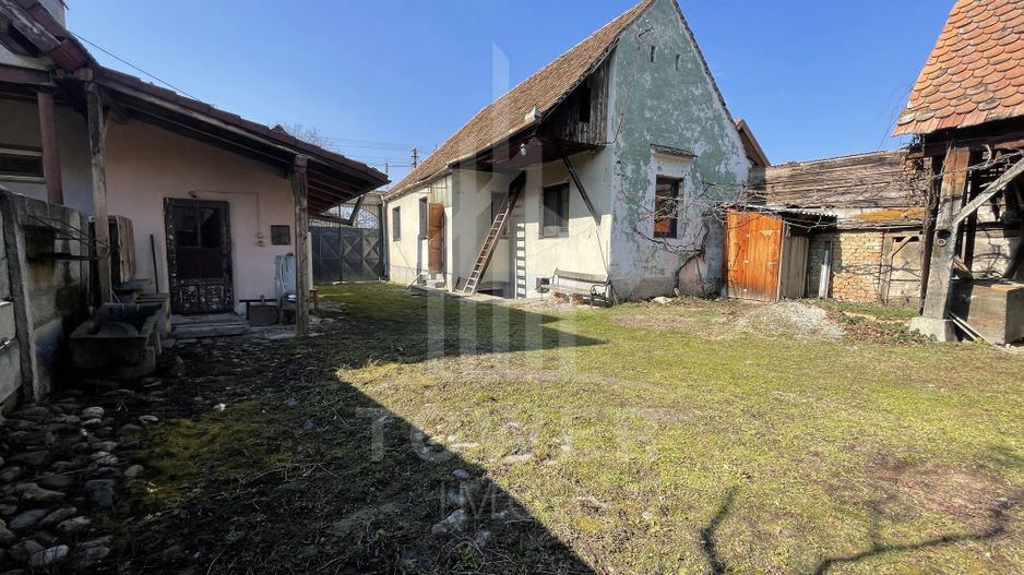 Casă individuală | 2 corpuri | Șură și anexe | teren 1460 mp – Porumbacu De Jos - Poză 19