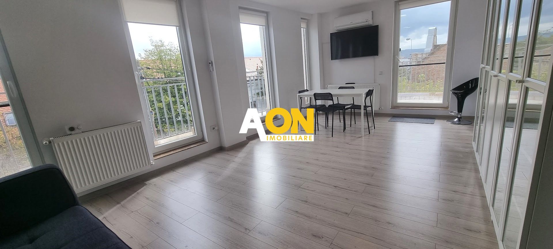 Apartament 2 camere, bloc nou, etaj 2, zona centrala - Poză 2