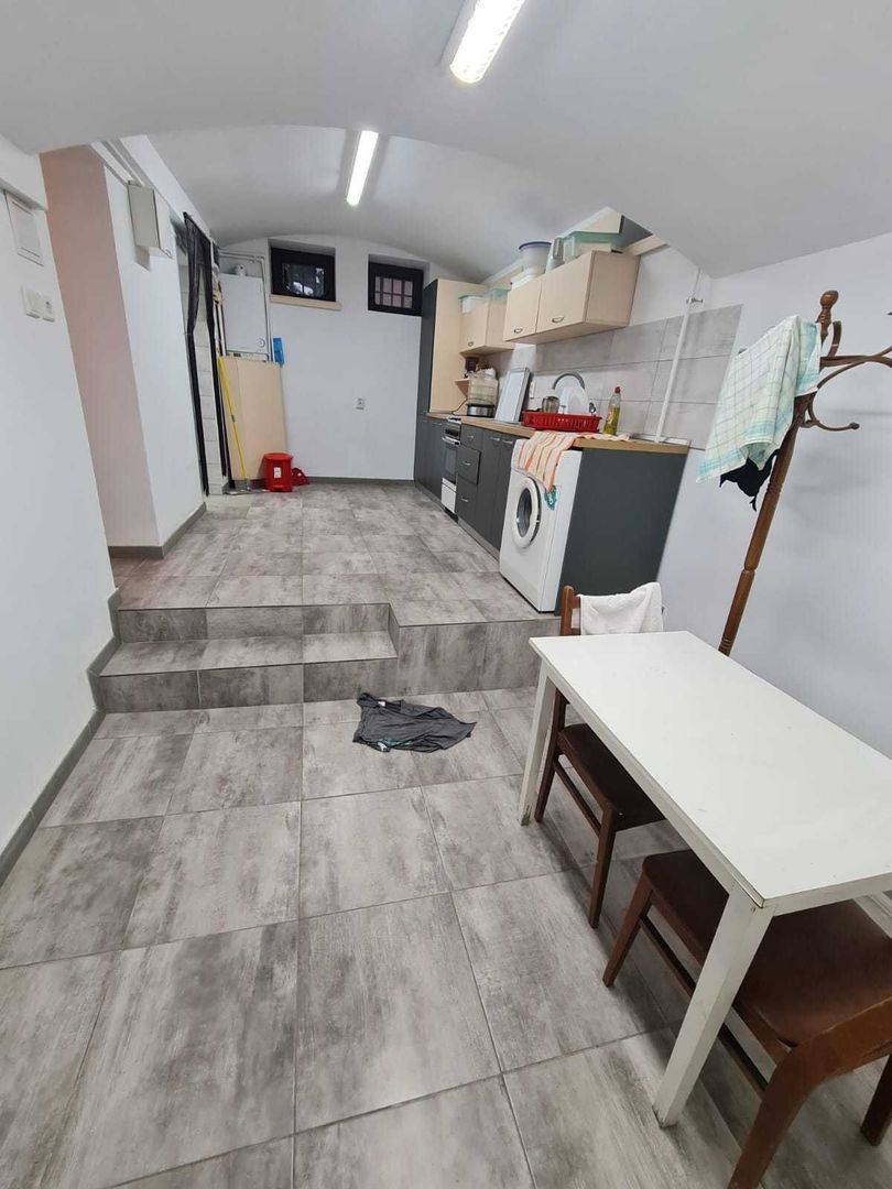 Apartament in vila zona Baicului - Poză 1