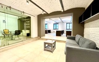 Spațiu de Birouri Elegant în Clădire Istorică Renovată – Piața Unirii, - Poză 1