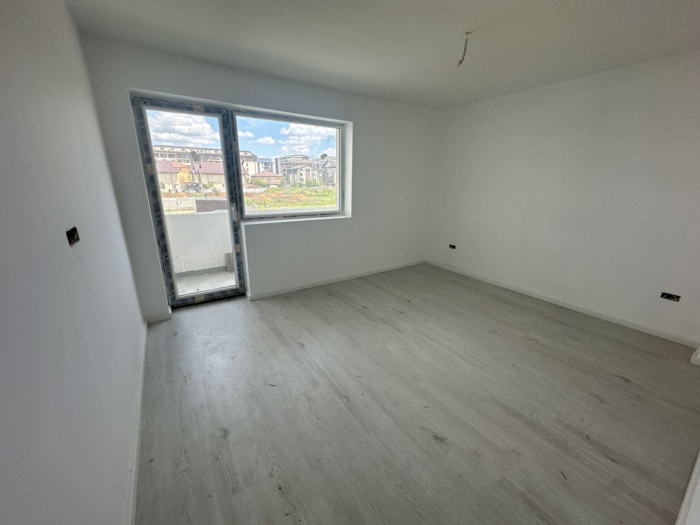 AP. 3 CAMERE - SAFIRULUI, BLOC NOU, NEMOBILAT, LOC PARCARE, COMIS 0% - Poză 1