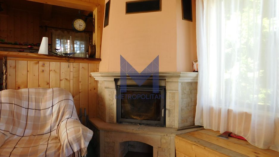 Casă de vacanta de vanzare, in Marisel, langa Cabana Motilor - Poză 9