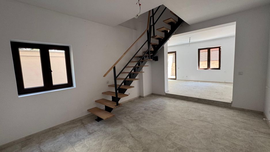 VILĂ CU POTENȚIAL MULTIPLU| HERASTRAU - Poză 4