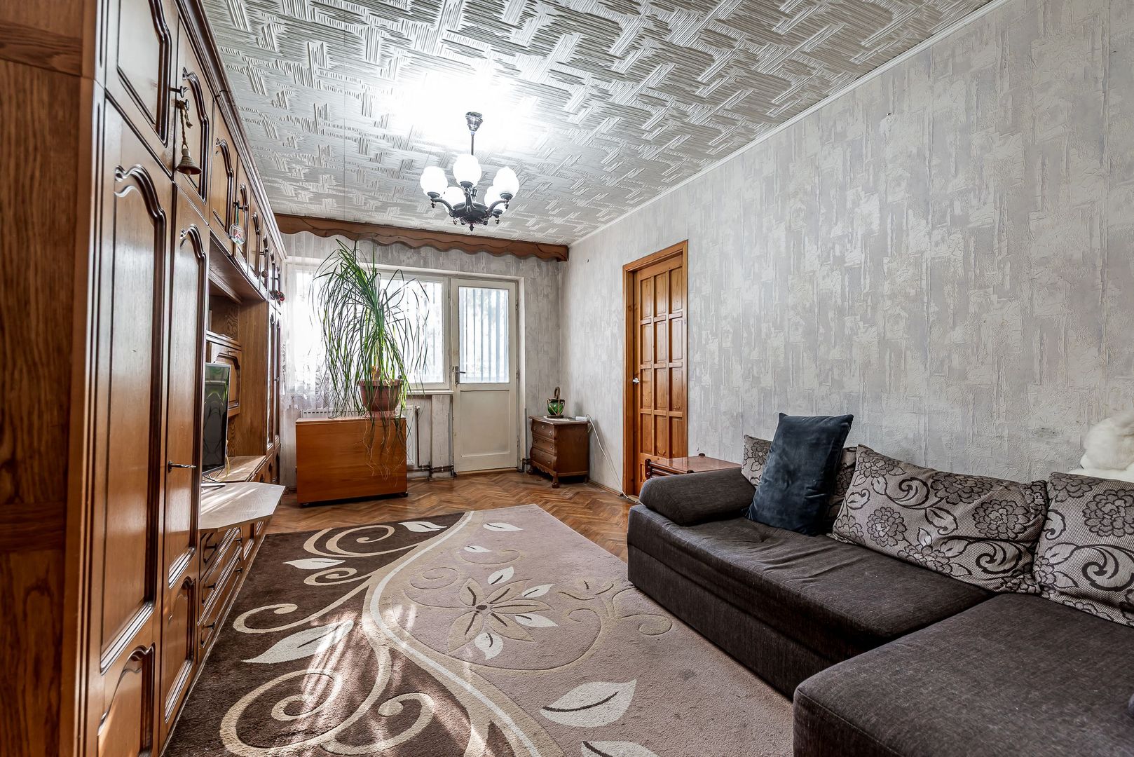 Apartament 3 camere - parter - str. Petru Rares, Gradiste - COMISION 0 - Poză 2
