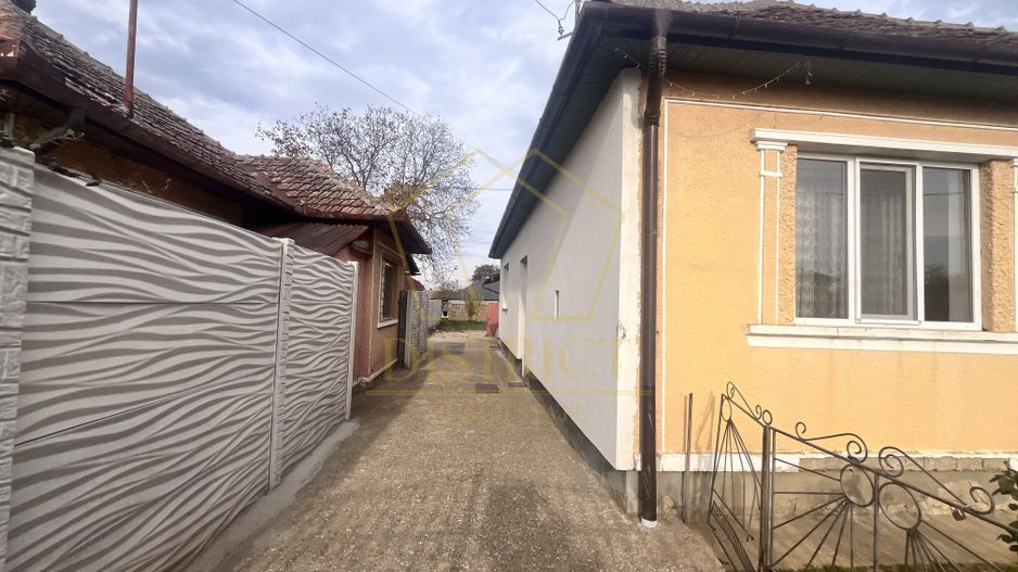 Casă individuală pe parter cu garaj I comision 0% I Carei - Poză 2