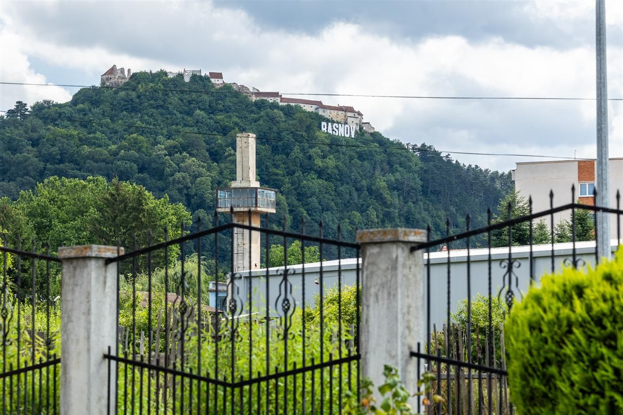Pensiune cocheta, la poalele emblematicei Cetati Rasnov, Brasov - Poză 3
