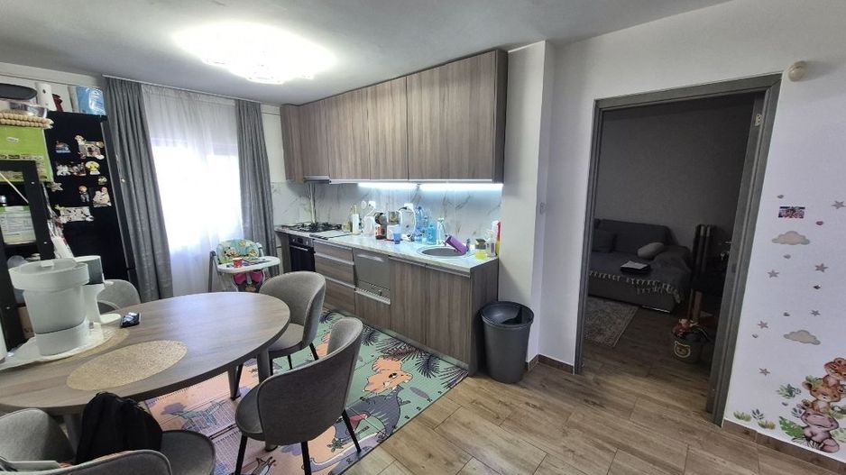 Ap decomandat 4 camere , 2 bai si 2 balcoane-zona Colentina bloc 1986 - Poză 28