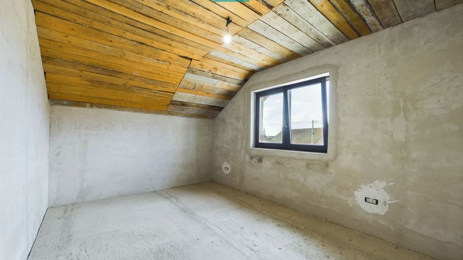 Casă la gri în Livada - Poză 7