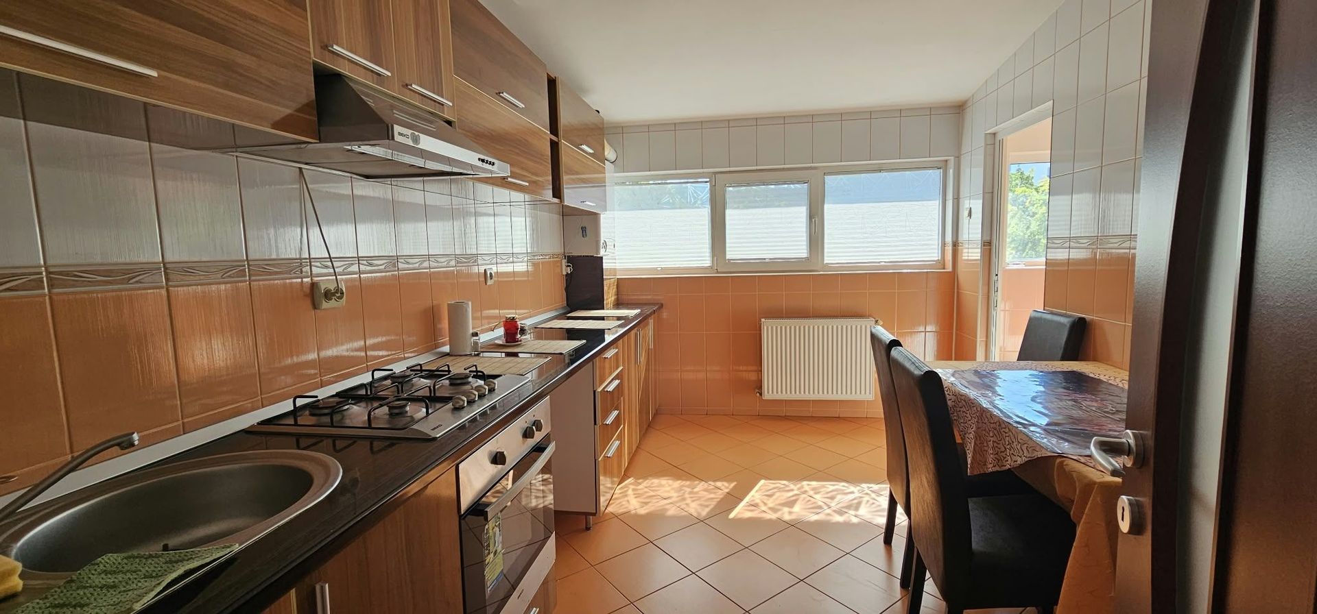Spațiu - apartament 5 camere de închiriat – 160 mp - Micro 20 – zona BKO - Poză 8