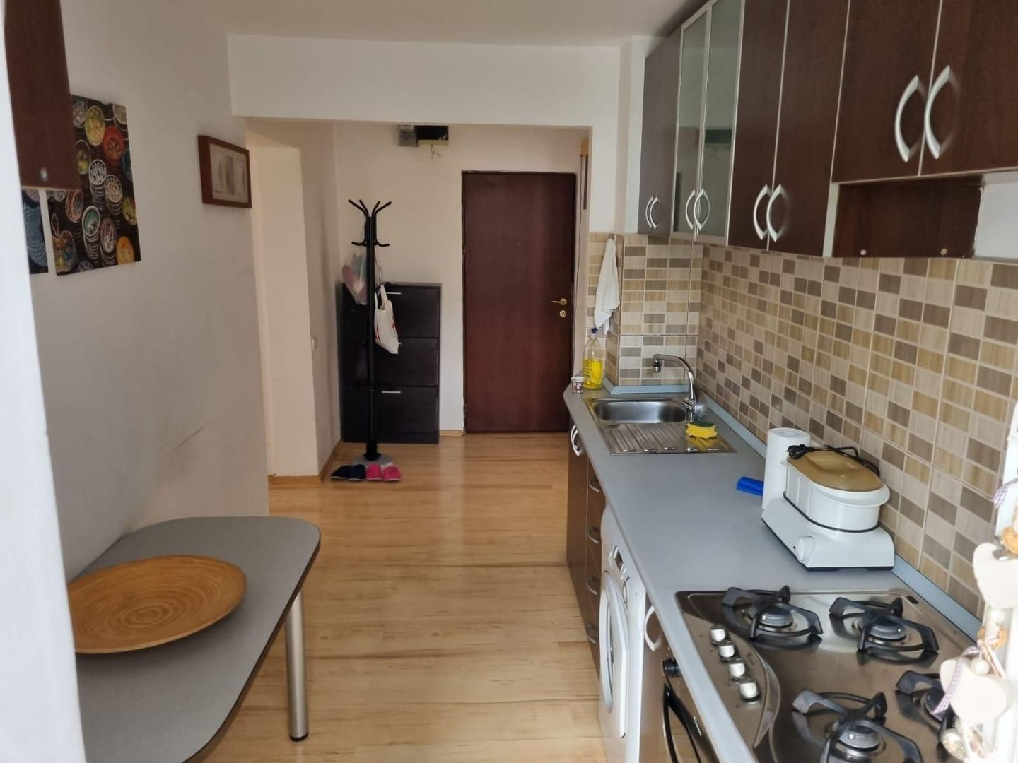 Apartament luminos 3 camere. Bld. Obregia. Zona Cultural. - Poză 2