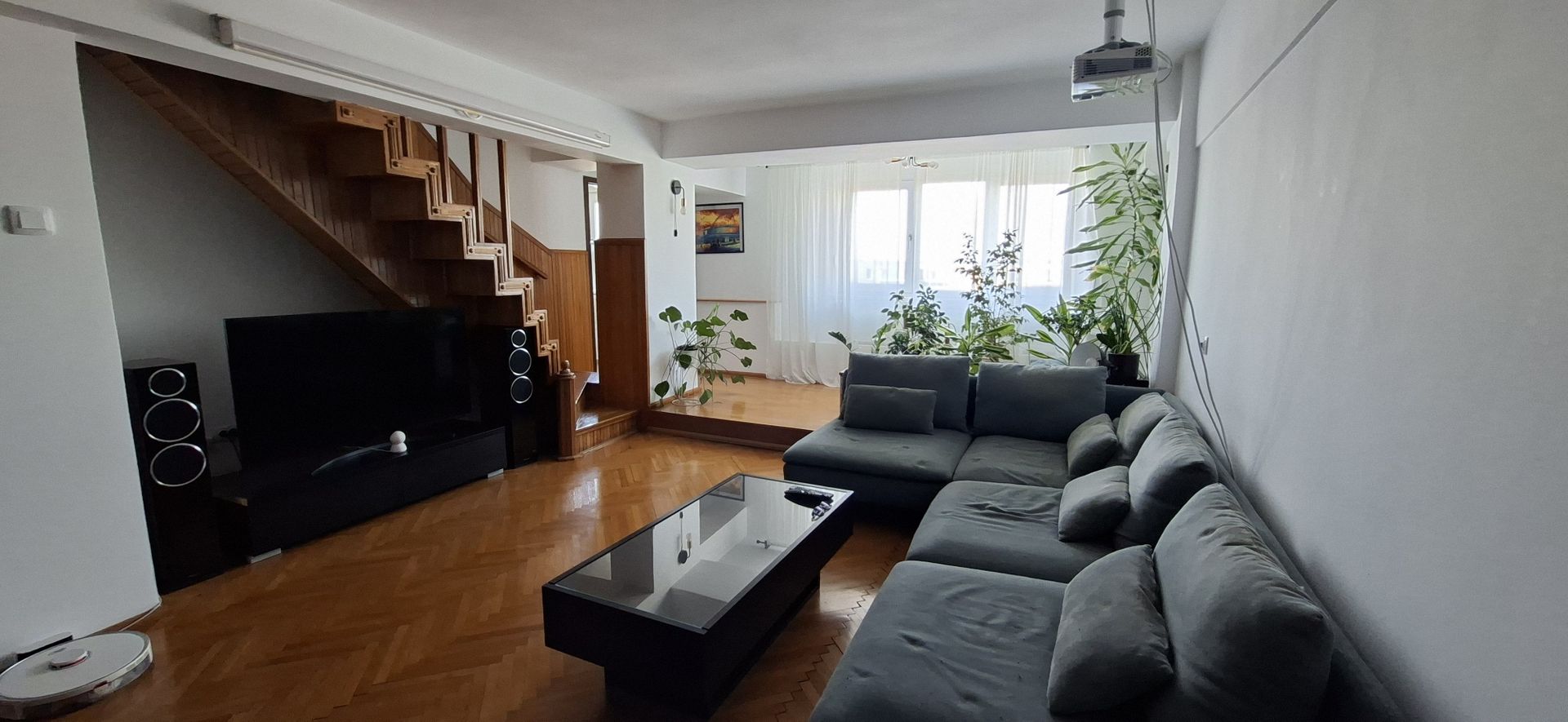Apartament cu 4 camere si scara interioara - zona Judeatan - Poză 5