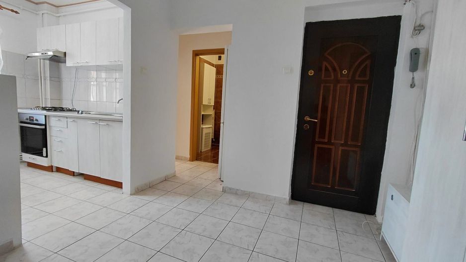 Apartament 2 camere decomandat Strada Intrarea Arieșului - Poză 4