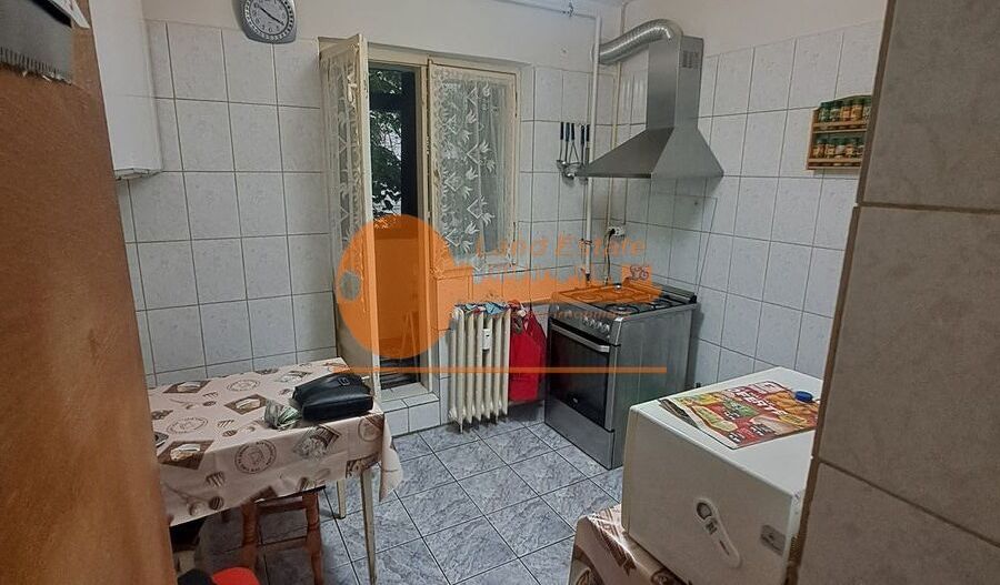 Apartament cu 3 camere in Apusului - Poză 4