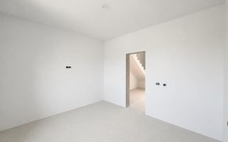COMISION 0! Duplex finalizat. 5 camere, 3 bai. Panouri fotovoltaice. - Poză 13