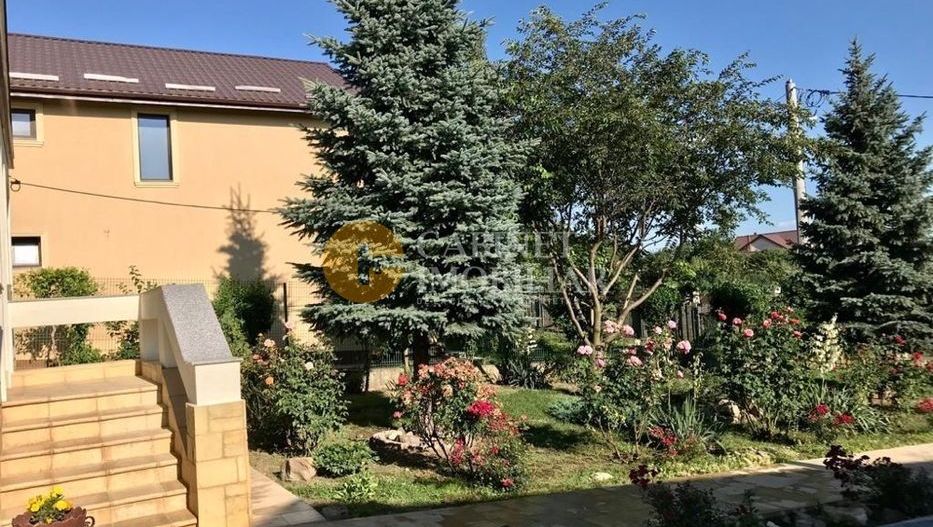 Proprietate deosebită în Aroneanu – 2 case pe teren generos de 1209 mp - Poză 6