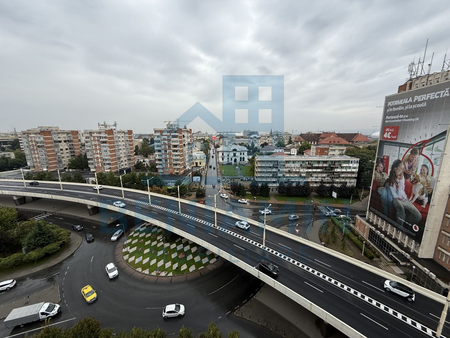 4 camere - 93mp - mobila - utilat - lux - Hotel Ramada - Poză 3