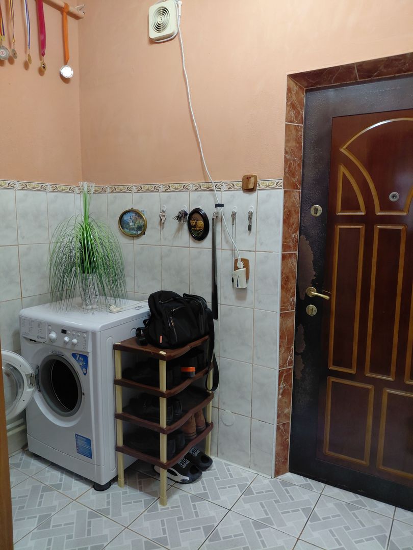 Garsonieră etaj 1, zonă Mall – mobilată și utilată, 28 mp - Poză 8