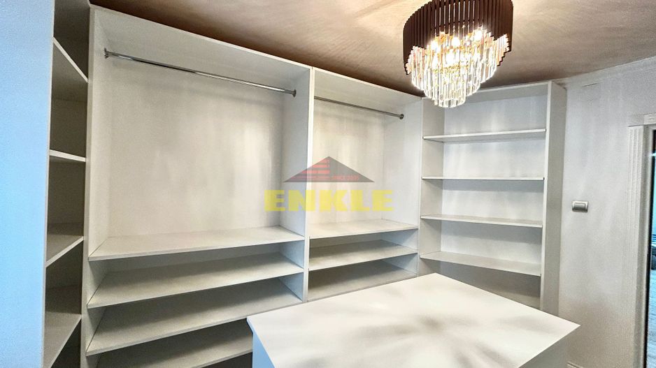 De vanzare apartament cu 3 camere, zona Piata Mare. - Poză 8