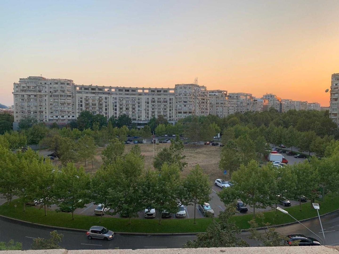 Închiriez apartament 2 camere – Piața Alba Iulia, vedere panoramică - Poză 8
