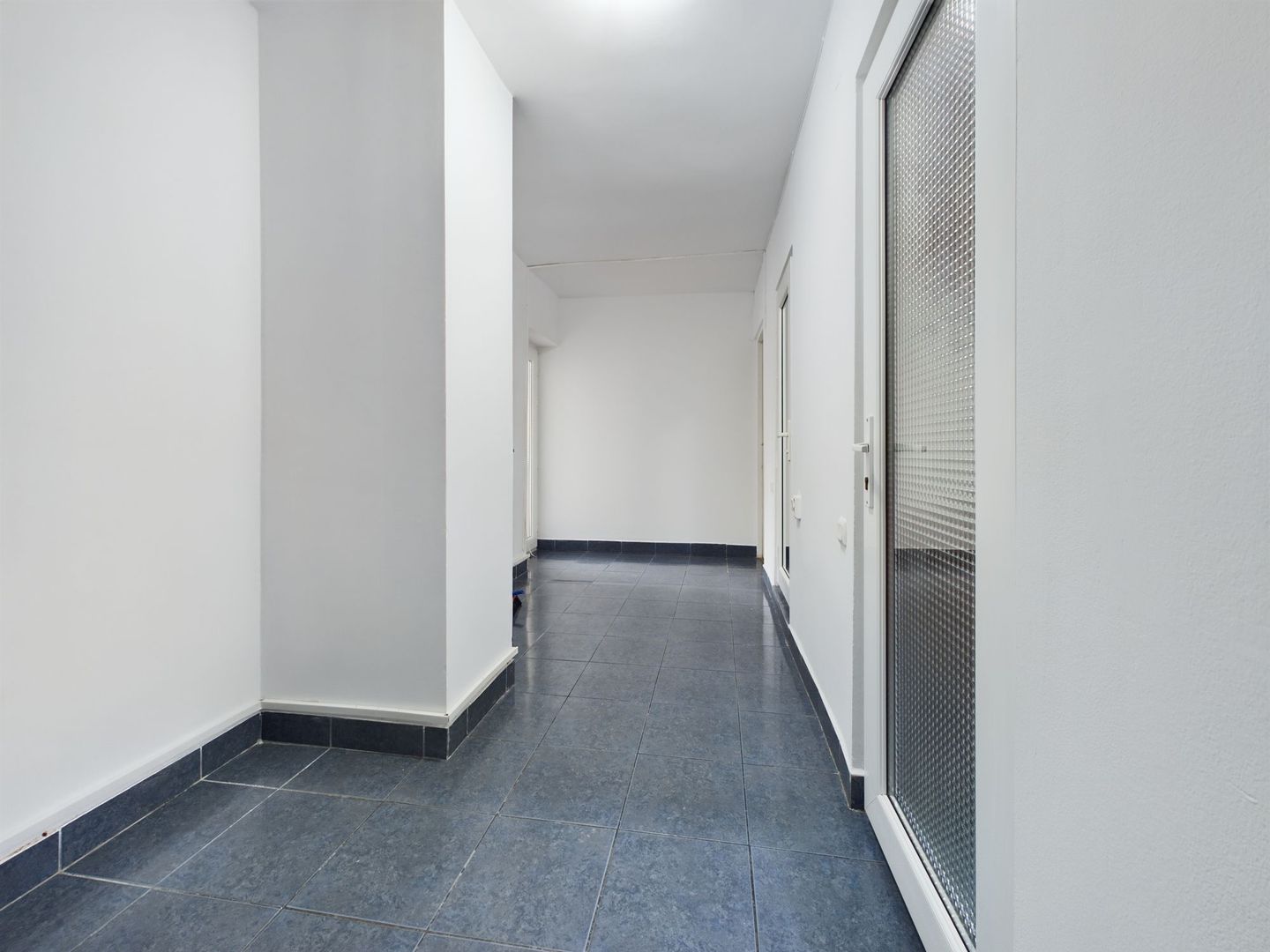 Apartament ultracentral pe B-dul Revoluției - Poză 6