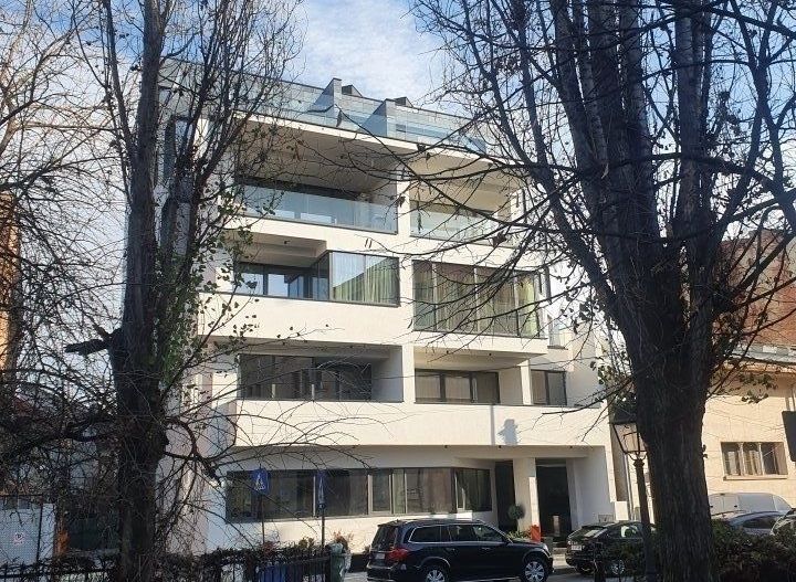 Apartament zona ultracentrala LUX***** - Poză 1