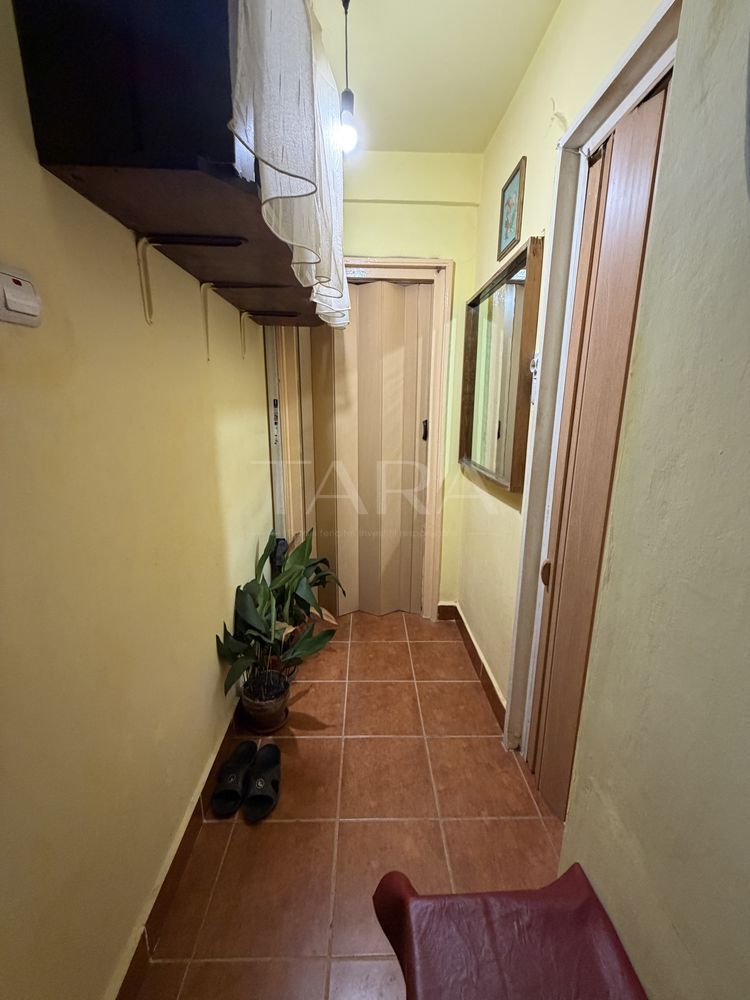 Apartament cu 2 camere, etaj 1, zona Interservisan. - Poză 2
