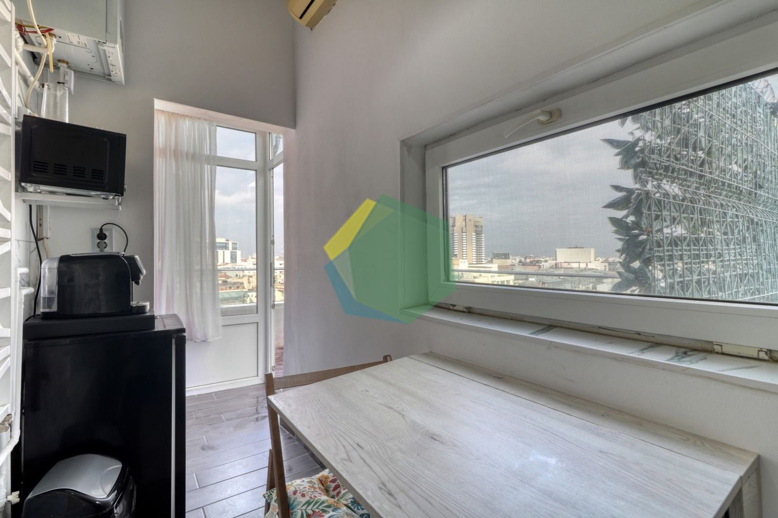 Studio 2 niveluri, terasă 11 mp, vedere spectaculoasă-Calea Victoriei - Poză 17