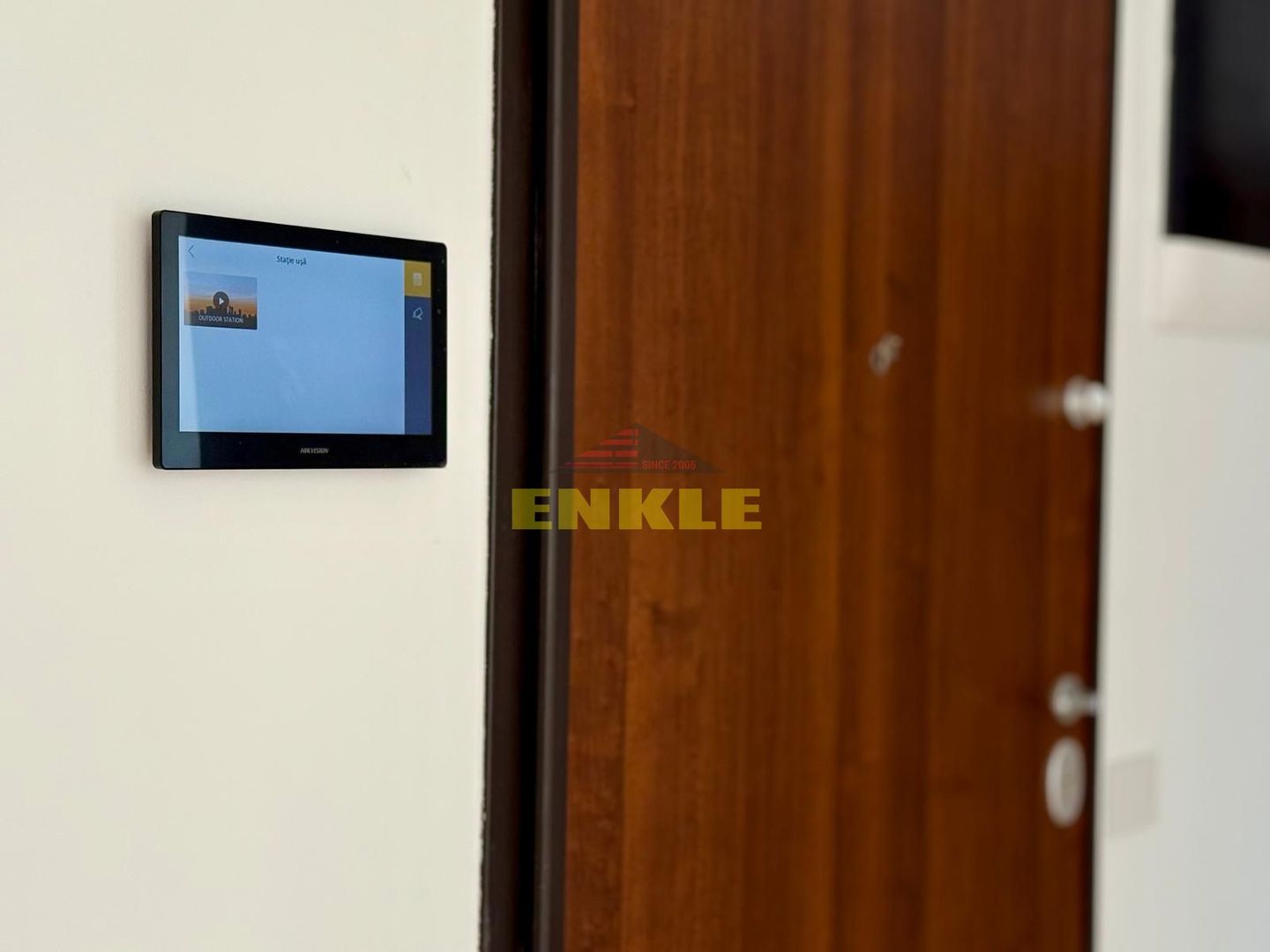 Apartament de lux, 5 minute de Botoșani, 109 mp utili+terasă si curte - Poză 7