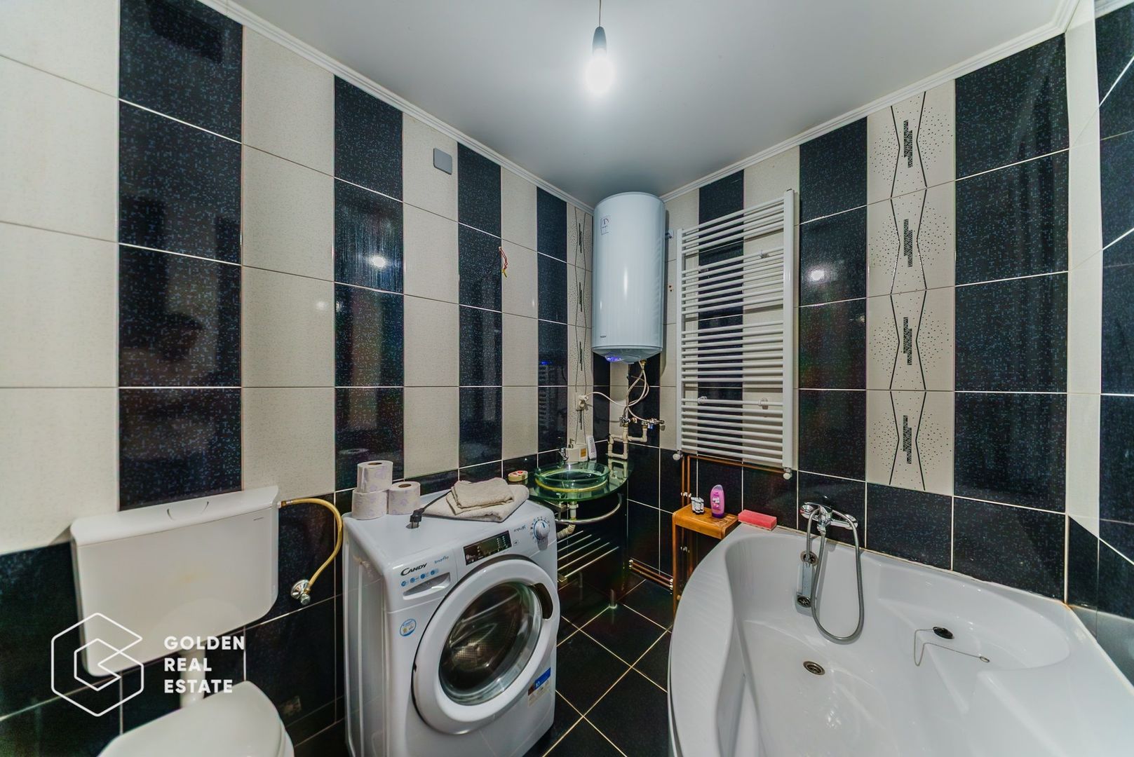 Afacere la cheie: Pensiune functionala sau casa de locuit, Ghioroc - Poză 44