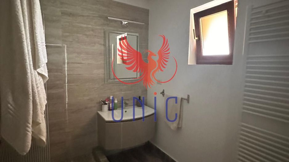 Casa, 4 camere, S+P+1E+M - Poză 34