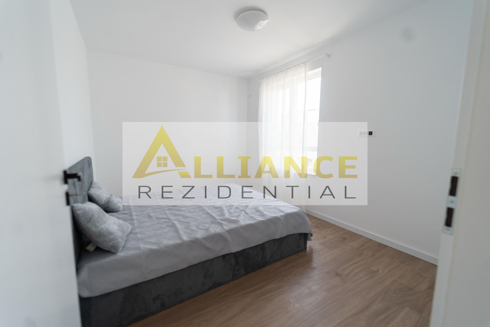 Vila de vanzare-4 camere-2 bai - Poză 18