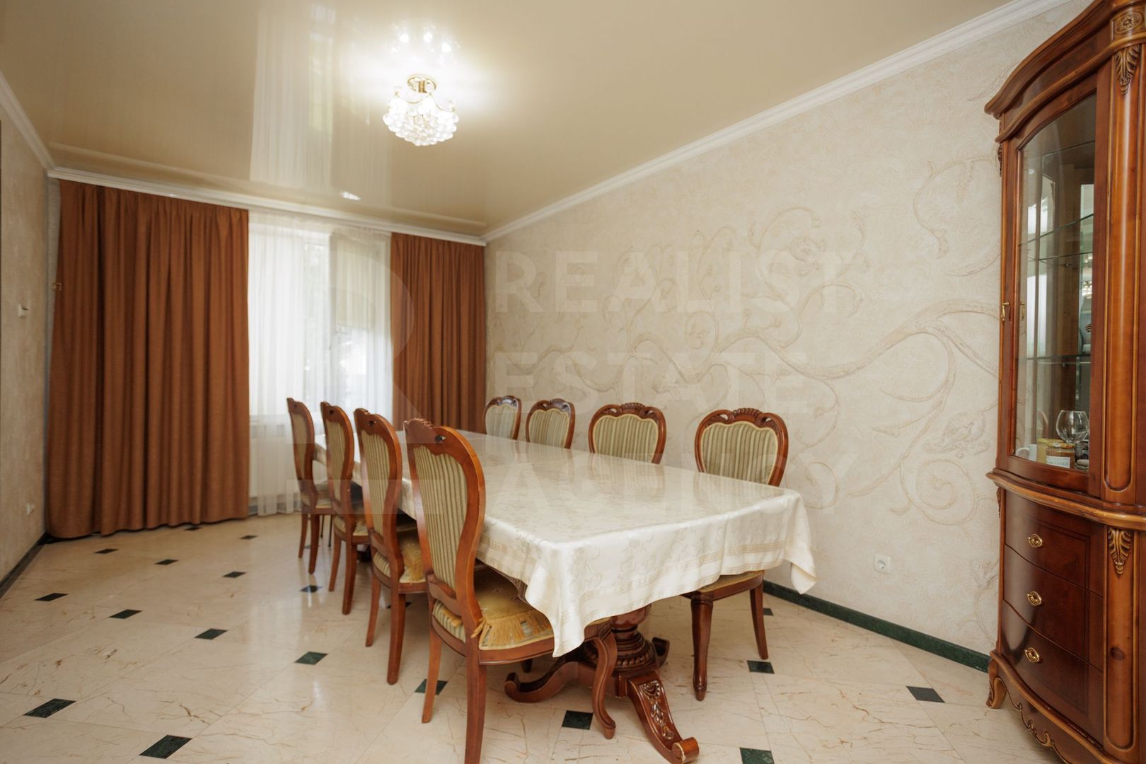 Chirie, casă, 6 camere, Strada Trifan Baltă, Centru - Poză 10
