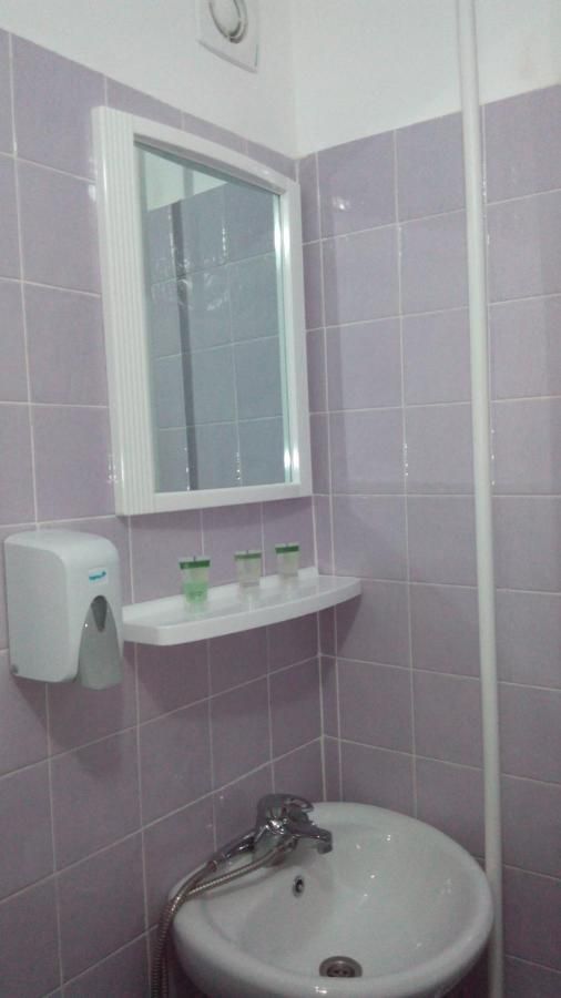 PENSIUNE 10 CAMERE DE ÎNCHIRIAT - BUCUREȘTI - Poză 7