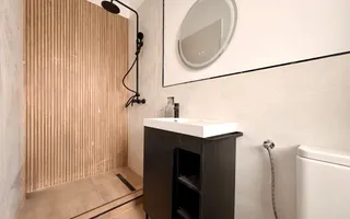 Duplex cu 4 camere, despărțit prin camera tehnica | Mosnita Veche - Poză 15