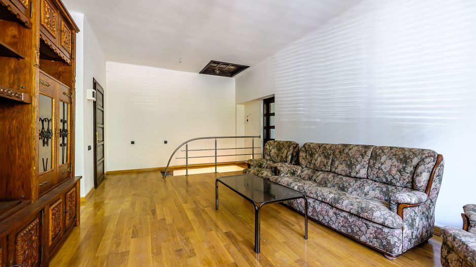 Oportunitate! Casă tip duplex de închiriat - Poză 6