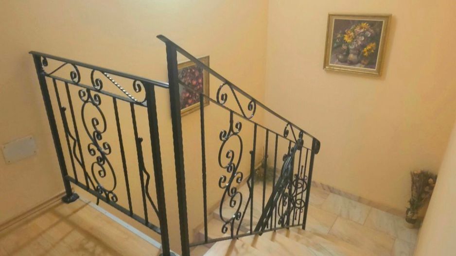Casa langa Blue Sky cu panouri solare, garaj si terasa mare - Poză 14