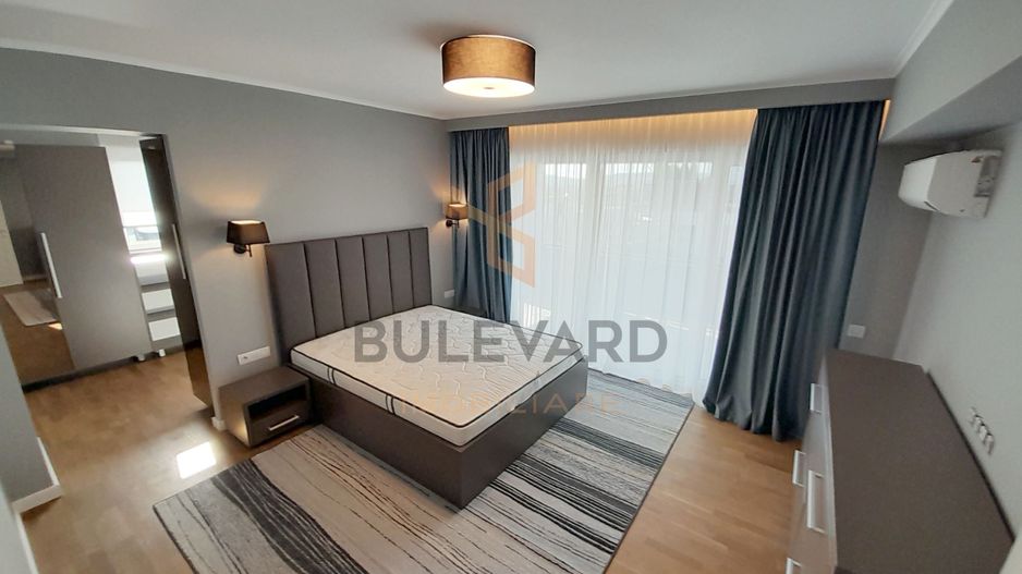 Penthouse de lux 150 mp utili + 200 mp terasa + 2 parcari subterane - Poză 3