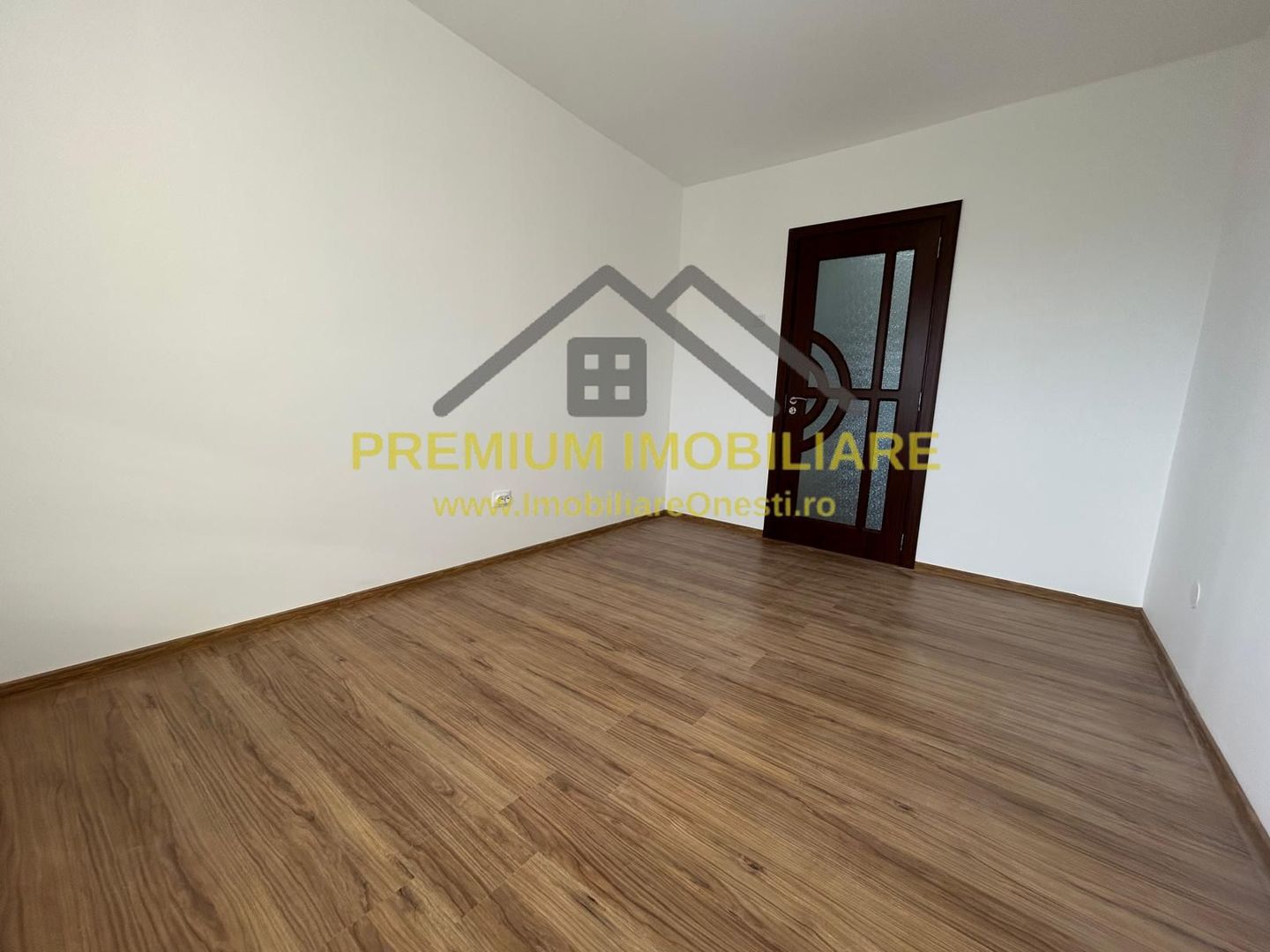 Apartament 3 camere  2 băi | renovat 2025 | parcare - Poză 11
