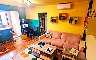 Vand apartament cu 4 camere in zona spitalul judetean,comision ,,0''