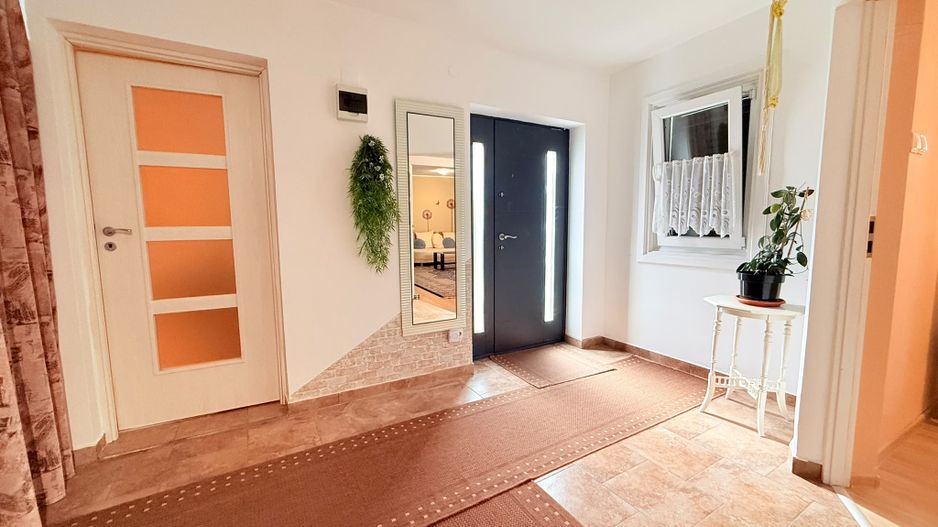 Casă de vânzare | 5 camere | Teren 1.200 mp | Foisor | Ciorogârla - Poză 5