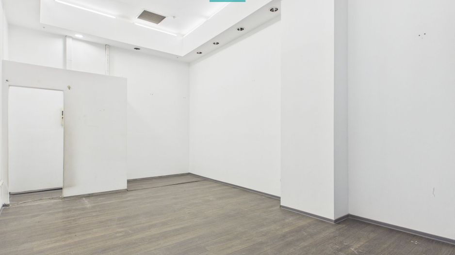Spațiu comercial/de birouri/showroom în Arad - Poză 5