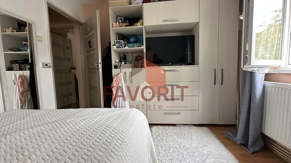 2 camere | etaj intermediar | centrala proprie | zona excelenta | - Poză 6