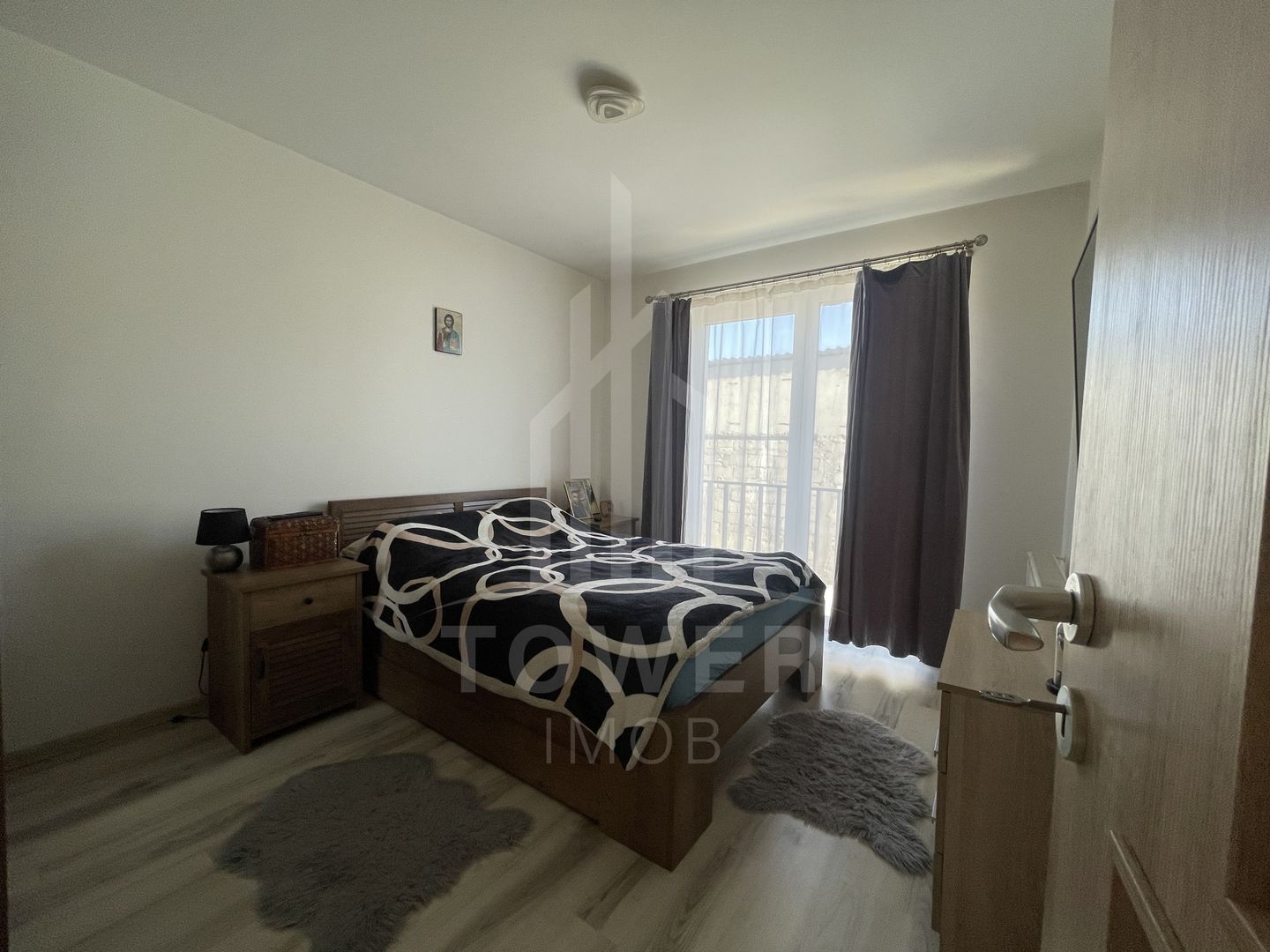 Apartament 3 camere--Turnisor | Decomandat | Balcon 10 mp | Parcare privata - Poză 11