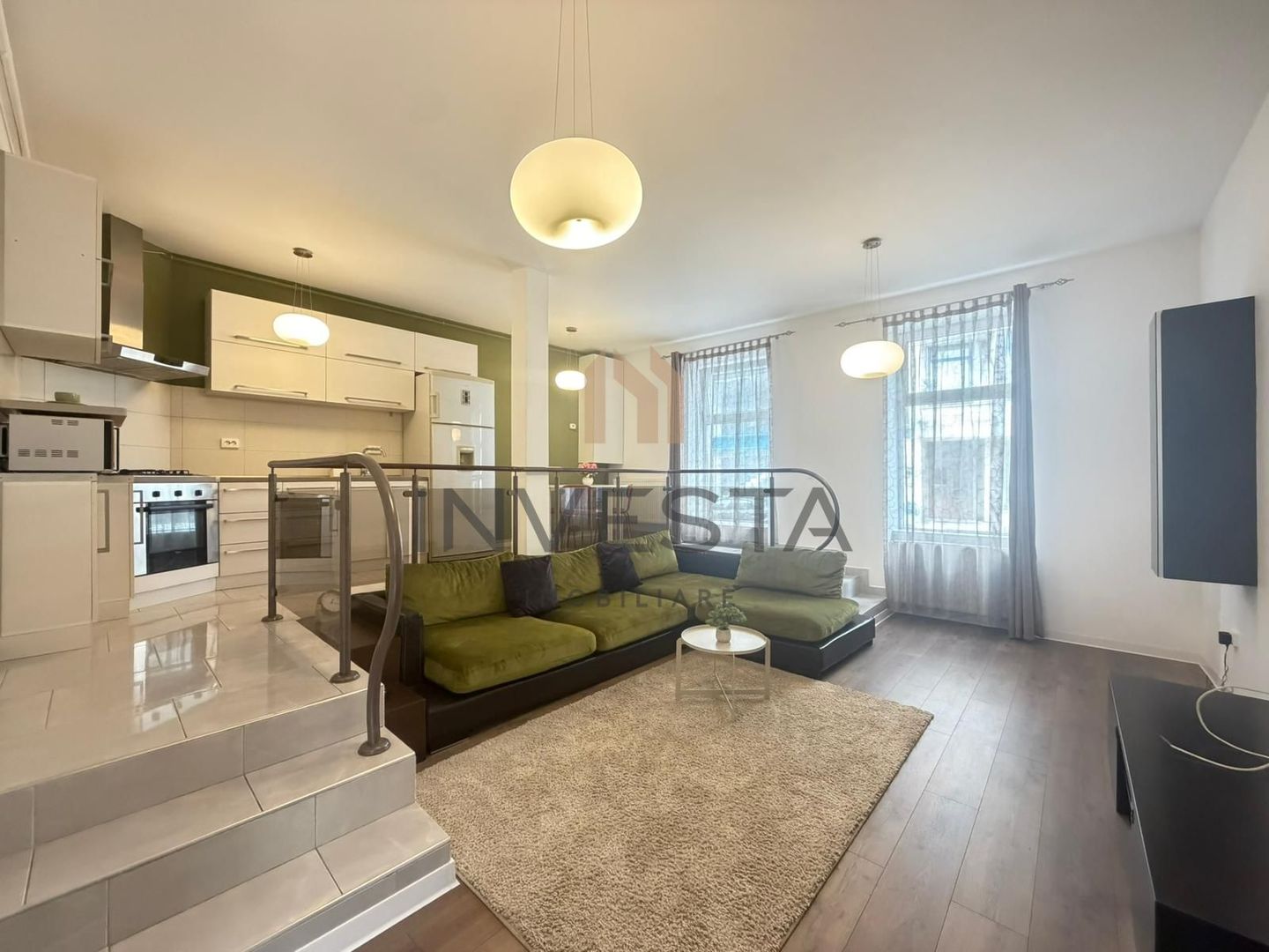 Casa finisata modern - zona centrala! - Poză 2