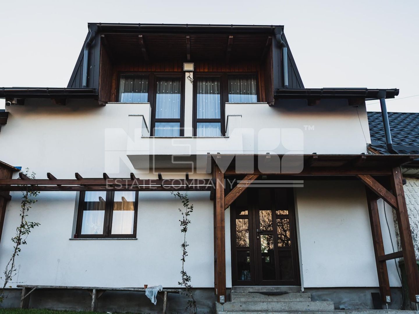 Casa Horodnic | 15 Ari | Foisor si Bucătărie de vara - Poză 1
